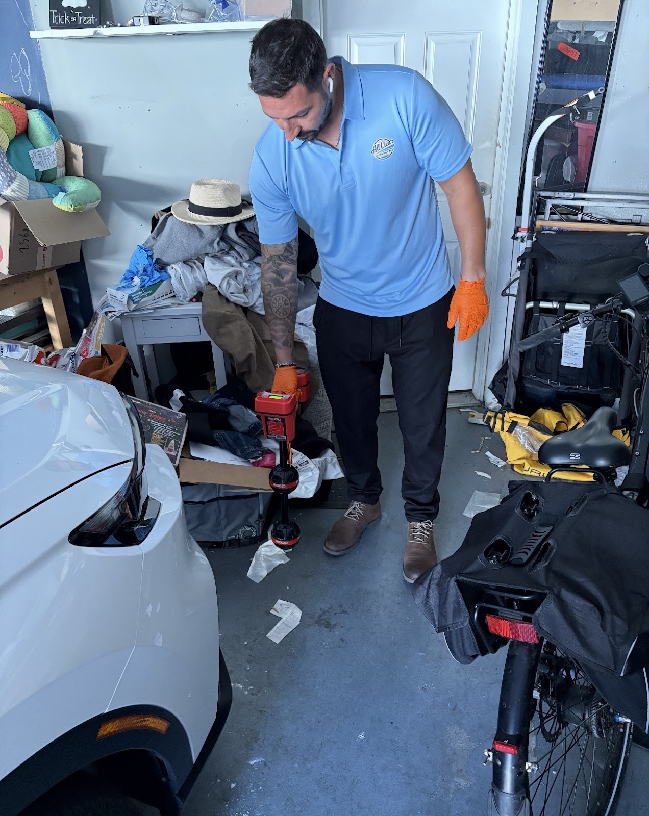 Leak detection in a packed garage