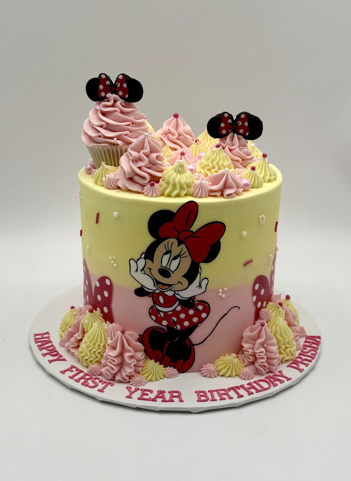 A birthday cakes cake by NikooCake