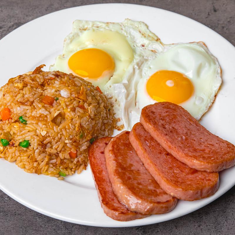 Spam, eggs, and fried rice at Plumeria Cafe, the Hawaiian breakfast plate