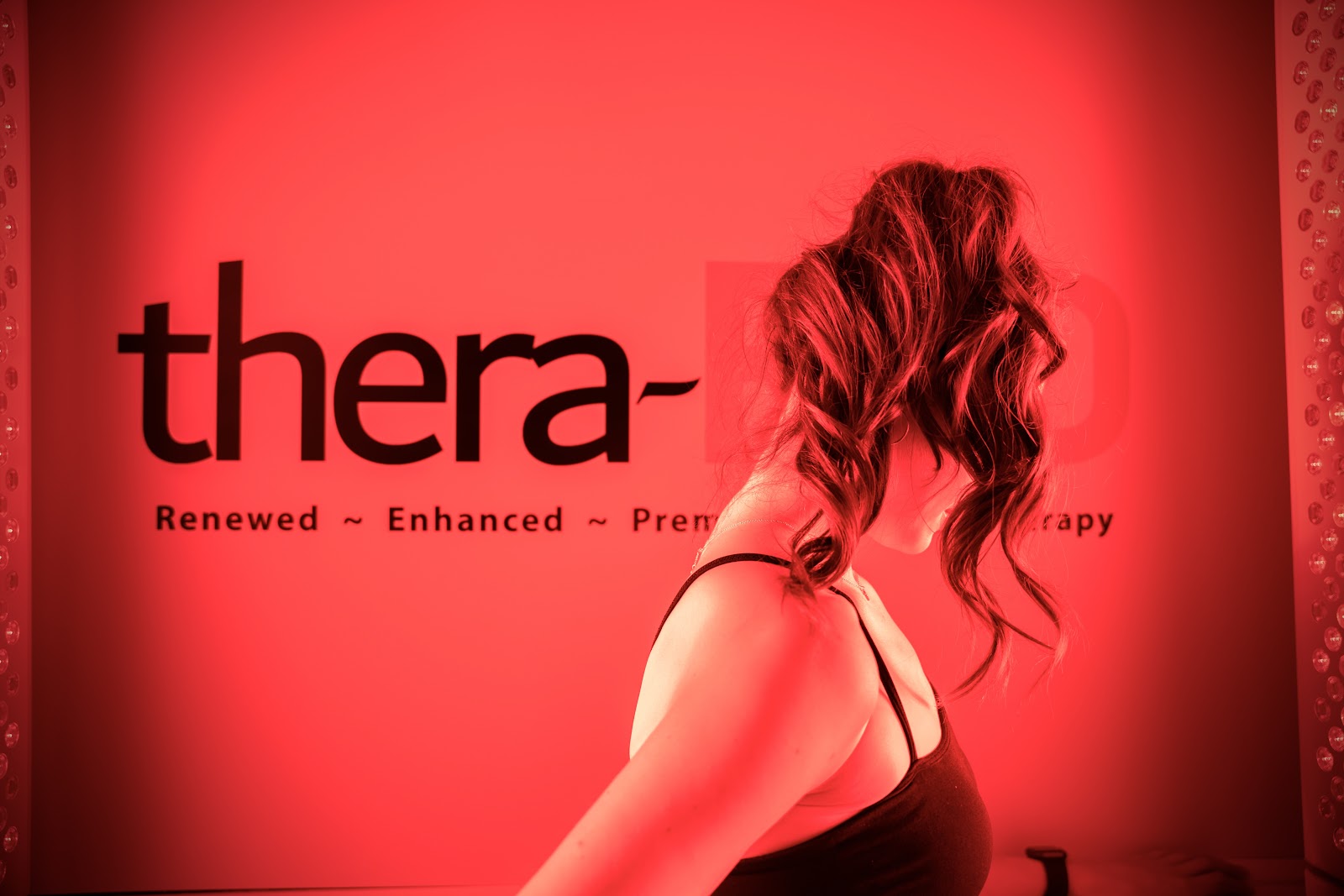 Full Body Red Light Therapy at Thera-RED