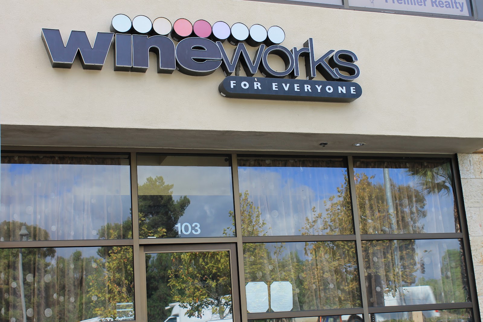 Albarino pour at Wineworks