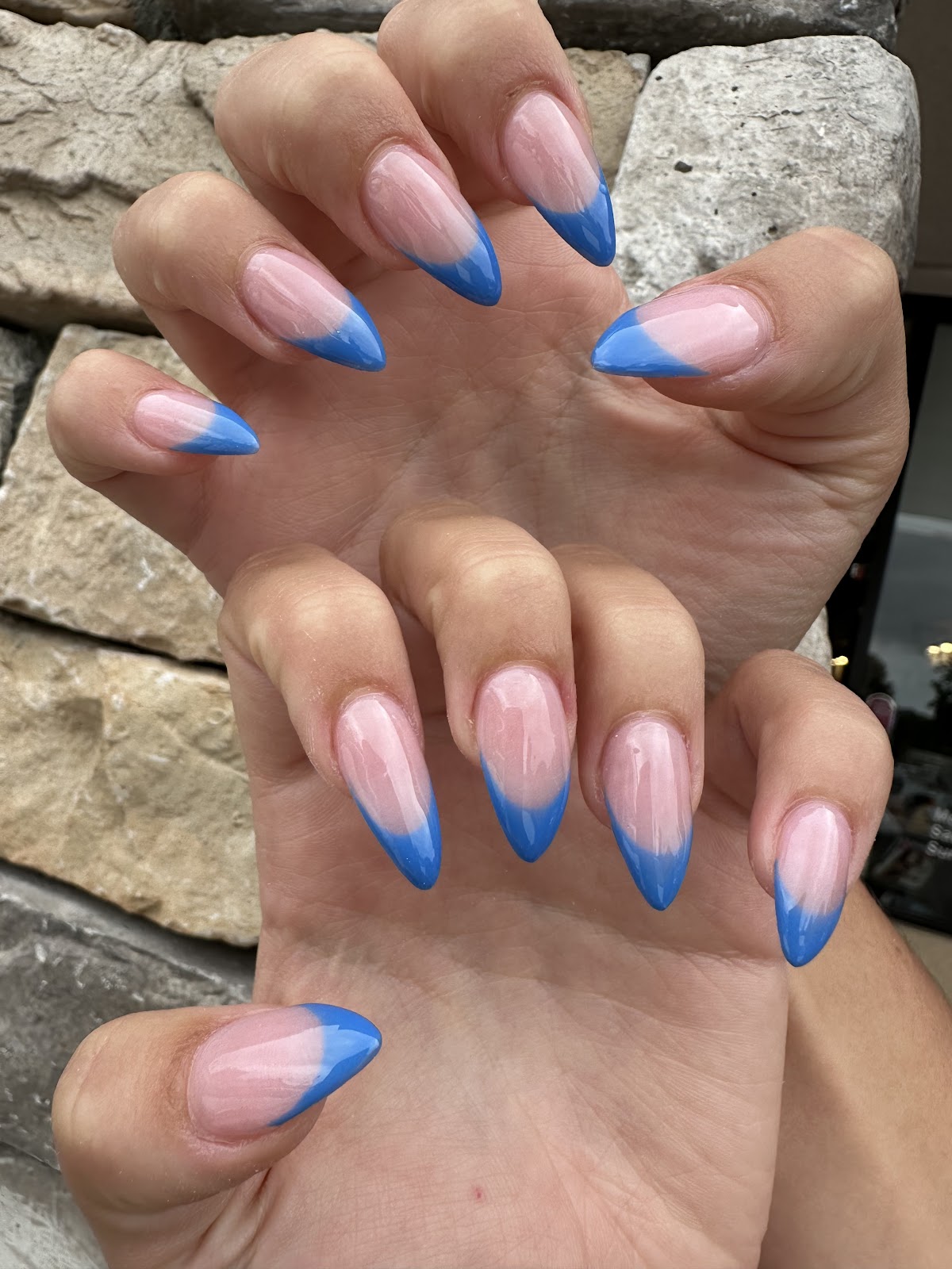 Blue ombré stiletto nails